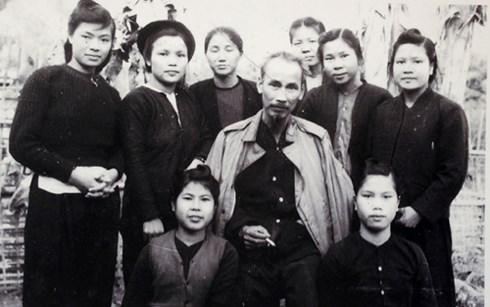 Tấm lòng của Bác Hồ với phụ nữ Việt Nam