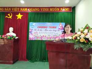 Hội Liên hiệp Phụ nữ Thị xã Buôn Hồ tổ chức Chương trình “Mẹ đỡ đầu – Ươm mầm tương lai”