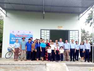 Hội Liên hiệp Phụ nữ tỉnh phối hợp bàn giao nhà “Mái ấm tình thương” cho trẻ mồ côi