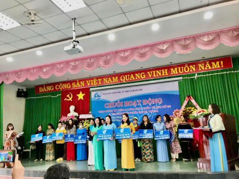 Hội Liên hiệp Phụ nữ thị xã Buôn Hồ trong triển khai Cuộc vận động “Xây dựng gia đình 5 không, 3 sạch” góp phần xây dựng nông thôn mới, đô thị văn minh