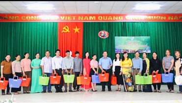 Hội Lên hiệp phụ nữ thị xã tổ chức Hội thảo về “Nâng cao năng lực cho  phụ nữ trong chống rác thải nhựa, bảo vệ môi trường”  năm 2025
