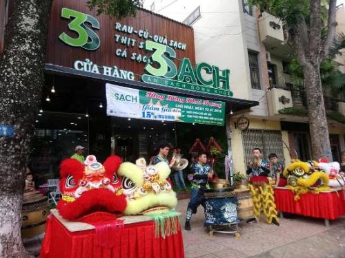 Hội LHPN thành phố Buôn Ma Thuột khai trương Cửa hàng thực phẩm an toàn